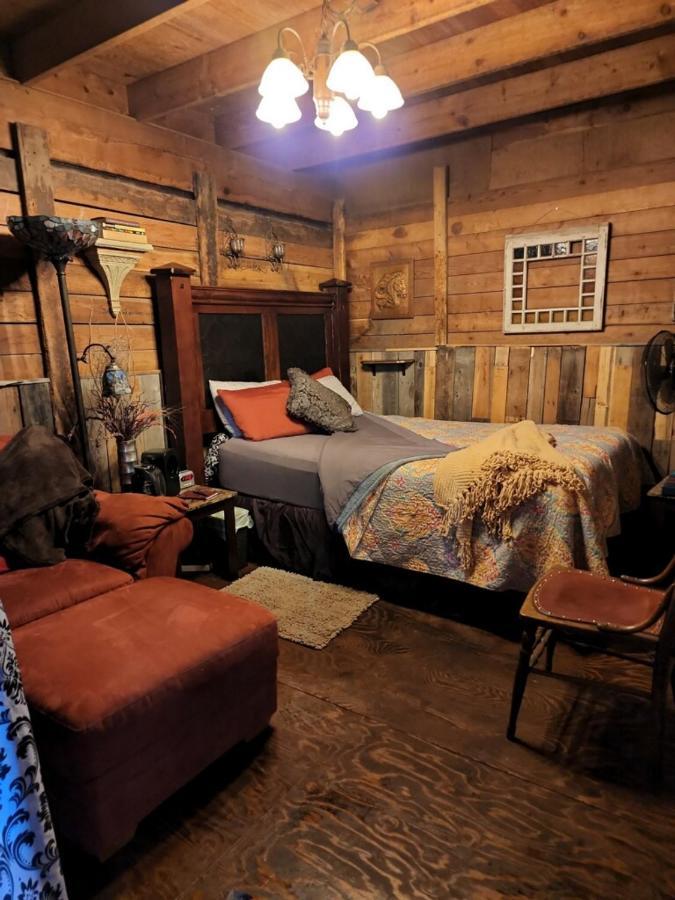 Authentic Barn Bnb Villa Spokane Exterior photo