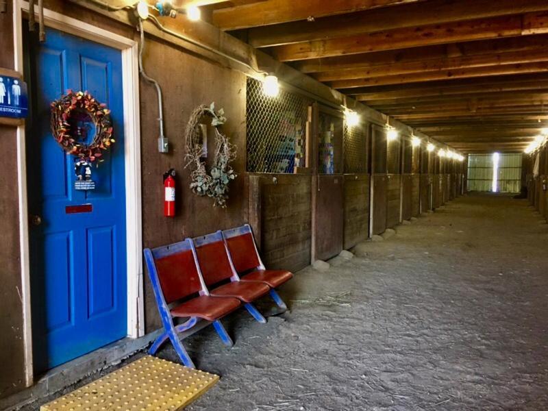 Authentic Barn Bnb Villa Spokane Exterior photo